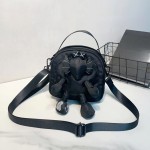 时尚小包包防水牛津布斜挎包可爱公仔手拎包多隔层休闲单肩小挎包