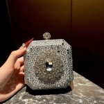 新款闪亮水钻包高级感小手包女士时尚个性迷你晚宴小包轻奢口红包