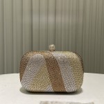 金色华丽闪亮水钻小手包 女士时尚气质优雅迷你盒型晚宴包