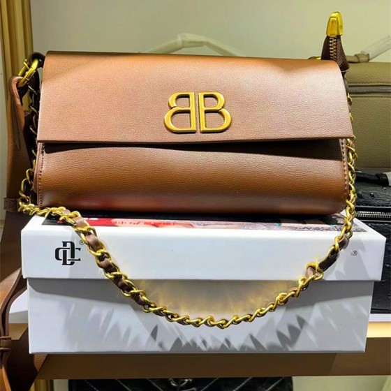 BB包轻奢女包单肩腋下包高级质感时尚休闲斜跨包包小巧时尚百搭