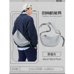 轻便运动斜挎包男大容量饺子包女新款2023百搭男士包包通勤单肩包
