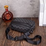 潮牌男士包包高级感斜挎男包皮质潮流背包休闲单肩包小方包相机包