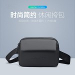 马可莱登跨境新款迷你型斜挎包批发个性时尚男士胸包牛津布单肩包