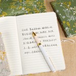 立体刺绣工艺高颜值布艺布面封面笔记本学生专用加厚a5记事本