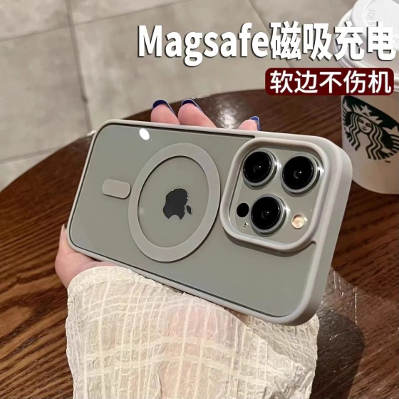 适用苹果17PM磁吸手机壳透明亚克力散热防摔iphone15磨砂保护套16
