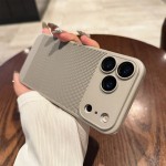 喷油散热适用iPhone17PROMAX肤感手机壳苹果16镜头膜硬防摔保护套