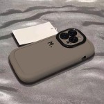适用苹果17promax手机壳简约彩绘M字母创意iPhone14Plus泡芙15/13
