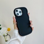适用苹果18新款马卡龙大波浪手机壳糖果色大孔加厚iphone17软壳