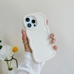 适用苹果18新款马卡龙大波浪手机壳糖果色大孔加厚iphone17软壳