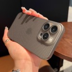 适用iPhone17pro透气网孔散热手机壳苹果16磨砂超薄防摔PP保护套