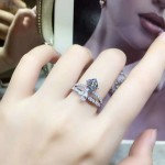 厂家直播货源皇冠水滴公主方钻克拉戒指女 pt950小众设计双层钻戒