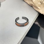 朋克暗黑风个性红钻开口戒指无性别风辣妹叠戴小众设计独特食指戒