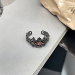 朋克暗黑风个性红钻开口戒指无性别风辣妹叠戴小众设计独特食指戒