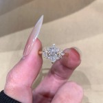 高级感天使之眼戒指轻奢百搭日常悬浮马眼闪锆吊坠项链马眼钻戒女