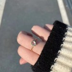 白冰仿玉髓蛋面戒指女开口温柔轻奢气质指环小众高级感潮流食指戒