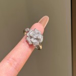 小香风立体花瓣山茶花项链镶钻白玫瑰戒指轻奢花朵戒指开口手镯女