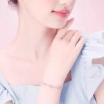 小红书网红热销星愿夜光四叶草手链配饰女轻奢高级精致感饰品