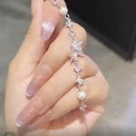 独角兽仿珍珠小马手链女轻奢小众精致本命年送女友礼物马年手饰品