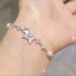 独角兽仿珍珠小马手链女轻奢小众精致本命年送女友礼物马年手饰品