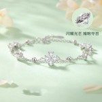 轻奢四叶草手链女莫桑钻镶嵌白铜电镀时尚轻奢一件代发跨境专供