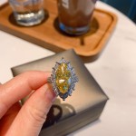 橄榄形马眼金黄锆石 网红直播热卖新品仿真黄水晶满钻开口戒指女