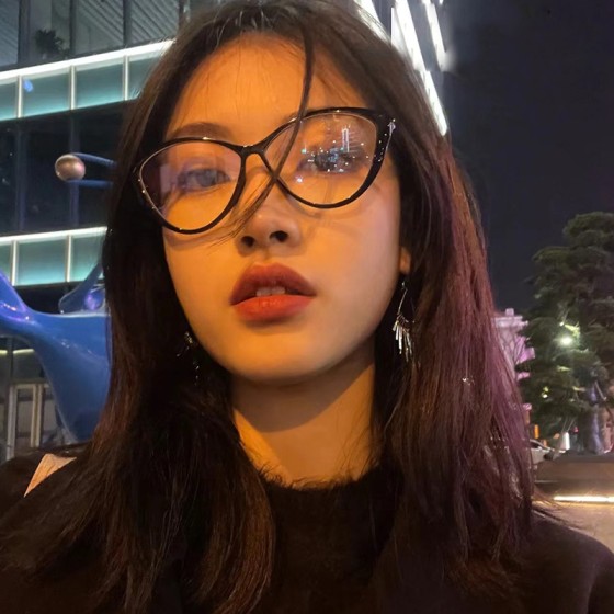 2026新款蝴蝶框眼镜女款无度数防蓝光平光镜超轻舒适眼镜框架