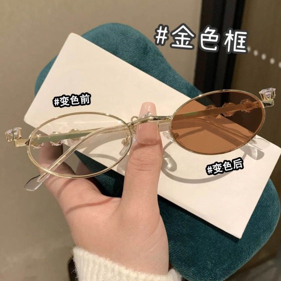 镶钻椭圆金属眼镜框变色小框眼镜架高级感素颜