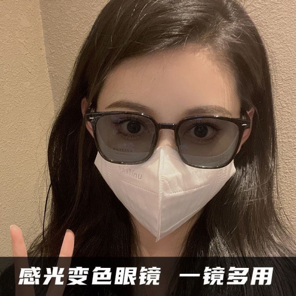 防蓝光眼镜批发黑框素颜神器A感光变色眼鏡平光眼睛框架男款