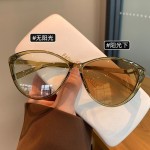 猫眼镜框变色眼镜女高颜值超轻素颜防蓝光网红感拍照平光镜潮