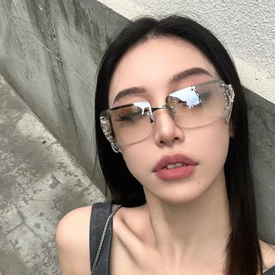 法式复古Y2K千禧辣妹墨镜女款无框镶钻科技感配饰ins小众太阳眼镜