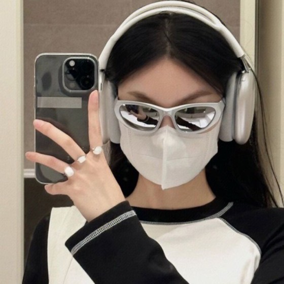 未来科技感银色框墨镜辣妹欧美风骑行太阳眼镜网红男女蹦迪曲面镜