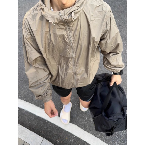 厂货直供 纯色轻薄户外露营防晒服连帽宽松防水防油防污冲锋衣男