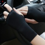 厂家直销夏季防晒手套女薄款冰爽透气男开车遮阳学生漏指半指批发