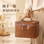 跨境爆款鳄鱼纹化妆包高级感大容量时尚便携收纳包防水旅行洗漱包