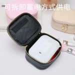 新款迷你便携带灯带镜子化妆包LED灯可充电便携旅行化妆品收纳包