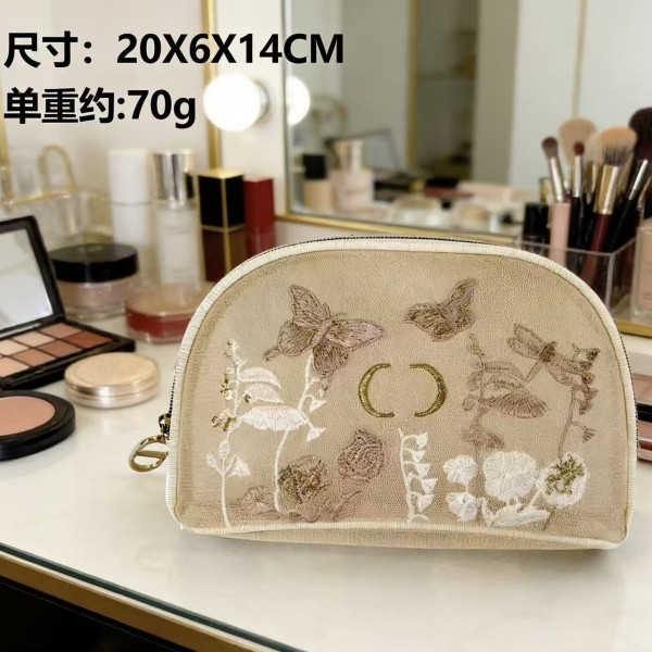新款化妆包刺绣蝴蝶贝壳化妆包便携手拿包化妆品收纳包