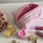 现货时尚女生护肤品收纳包大容量洗漱用品化妆包粘小玫瑰花化妆包