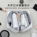 跨境新款高颜值奶油皮质字母化妆包大容量手提纯白护肤品收纳包