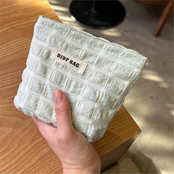 新款ins超火化妆包小号云朵包便携补妆收纳袋零钱包内胆包口红