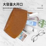 欧美新款防水收纳包复古疯马皮纹手拿包旅行洗漱收纳