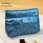 新款跨境充棉羽绒化妆包防水便携洗漱包高级感手拿包大容量收纳袋