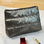 新款跨境充棉羽绒化妆包防水便携洗漱包高级感手拿包大容量收纳袋