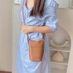 2026新款夏天超火斜挎小包包女式真皮质感装手机女包精致迷你包