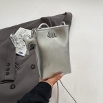 高级感可爱小象手机包女2026新款迷你小包包单肩斜挎包散步手机袋