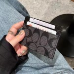 厂家直批现货卡包卡套5卡多卡潮牌大牌蔻chi有同款耳机套手机壳