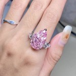 爆闪梨形大粉钻戒指女招财精致秋冬氛围感指环高级感潮流精致手饰