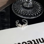 可爱甜酷星点草莓石榴多巴胺创意戒指女小众简约时尚交叉叠戴指环