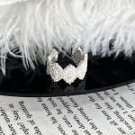 幻彩雾境韩版时尚轻奢哑光银色蝴蝶花朵戒指女精致叠戴甜美指环潮