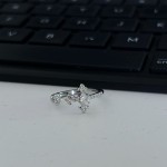 鸢尾花锆石戒指独特设计复古气质轻奢闪钻十字花朵食指环跨境批发