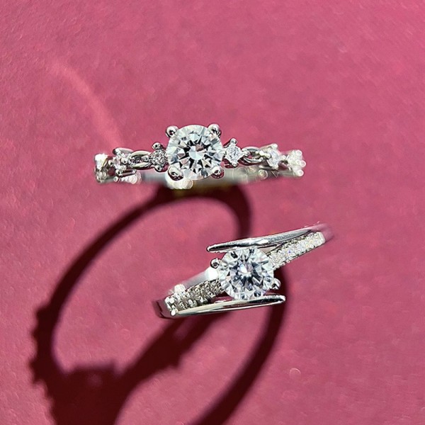 爆款直播货源仿莫桑石50分戒指简约轻奢八心八箭求婚钻戒厂家批发